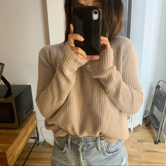 Vince Cashmere Sweater - Picture 2 of 12